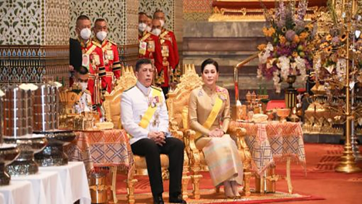 ภาพพระราชกรณียกิจ เนื่องในพระราชพิธีสมมงคลพระชนมายุเท่าพระบาทสมเด็จพระพุทธยอดฟ้าจุฬาโลกมหาราช สมเด็จพระปฐมบรมกษัตริยาธิราชแห่งพระราชวงศ์จักรี